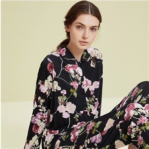 Women' s Black Floral Print 100% Silk Sleepwear